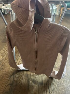 Ribbed Zip-Up Hoodie in Dusty Mauve